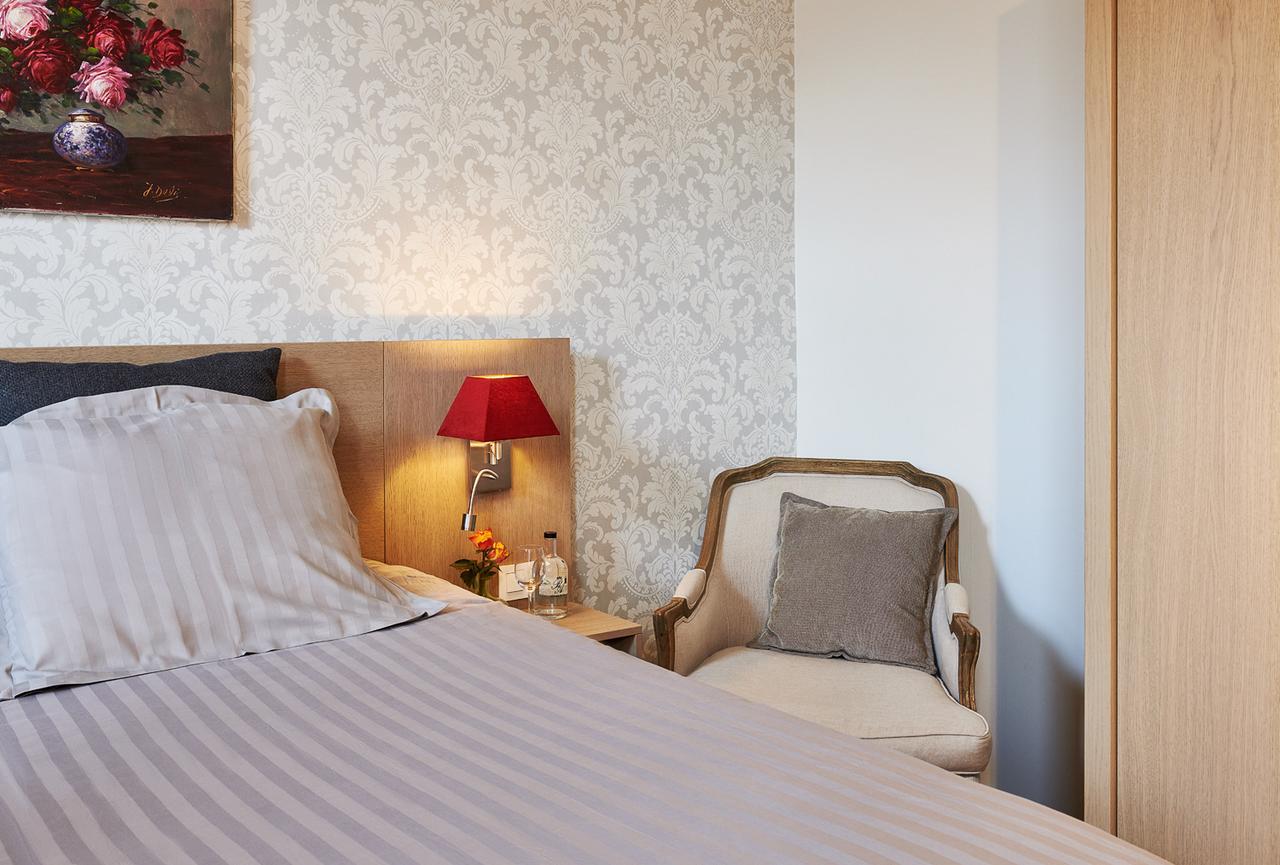 Hotel Royal Astrid Aalst Bagian luar foto