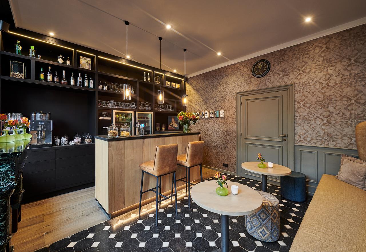 Hotel Royal Astrid Aalst Bagian luar foto